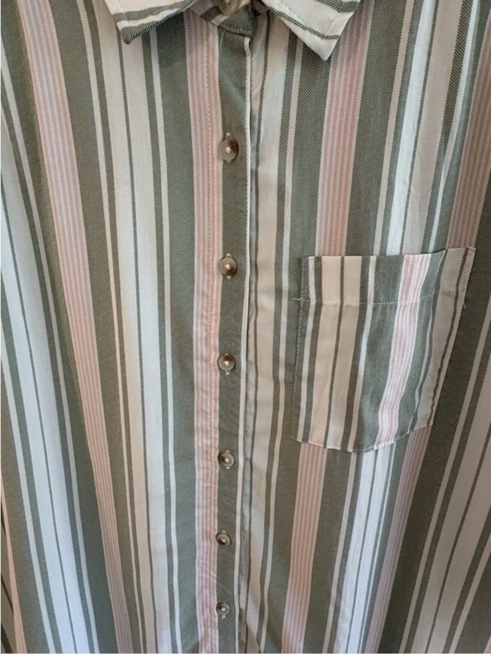 Torrid Size 1X Striped Button Front Blouse Green Pink Lightweight Top Breathable - Picture 5 of 13